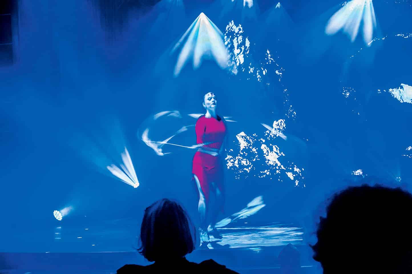 Artistik-Show am Abend im Theater der Europa 2. Foto: © CRUCERO