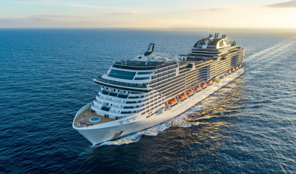 Startet 2025 immer samstags in Genua: Die MSC Grandiosa, Foto: MSC Cruises