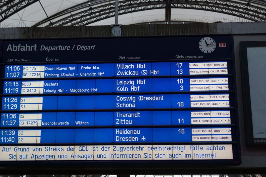 Bahnstreik, Foto: ©digi_dresden-stock.adobe.com