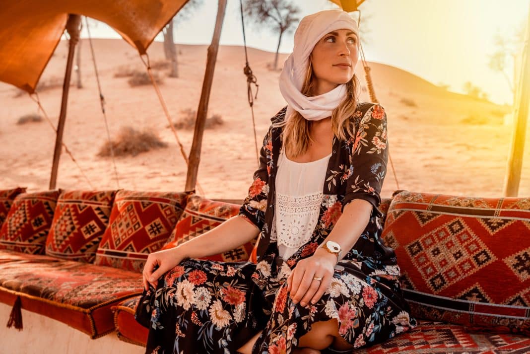 Mit ihren endlosen Wüsten und prächtigen Moscheen wirken die arabischen Länder des Orients wie aus einer anderen Welt. Hier herrschen jedoch auch andere gesellschaftliche Regeln und Sitten. Foto © detailblick-foto - stock.adobe.com