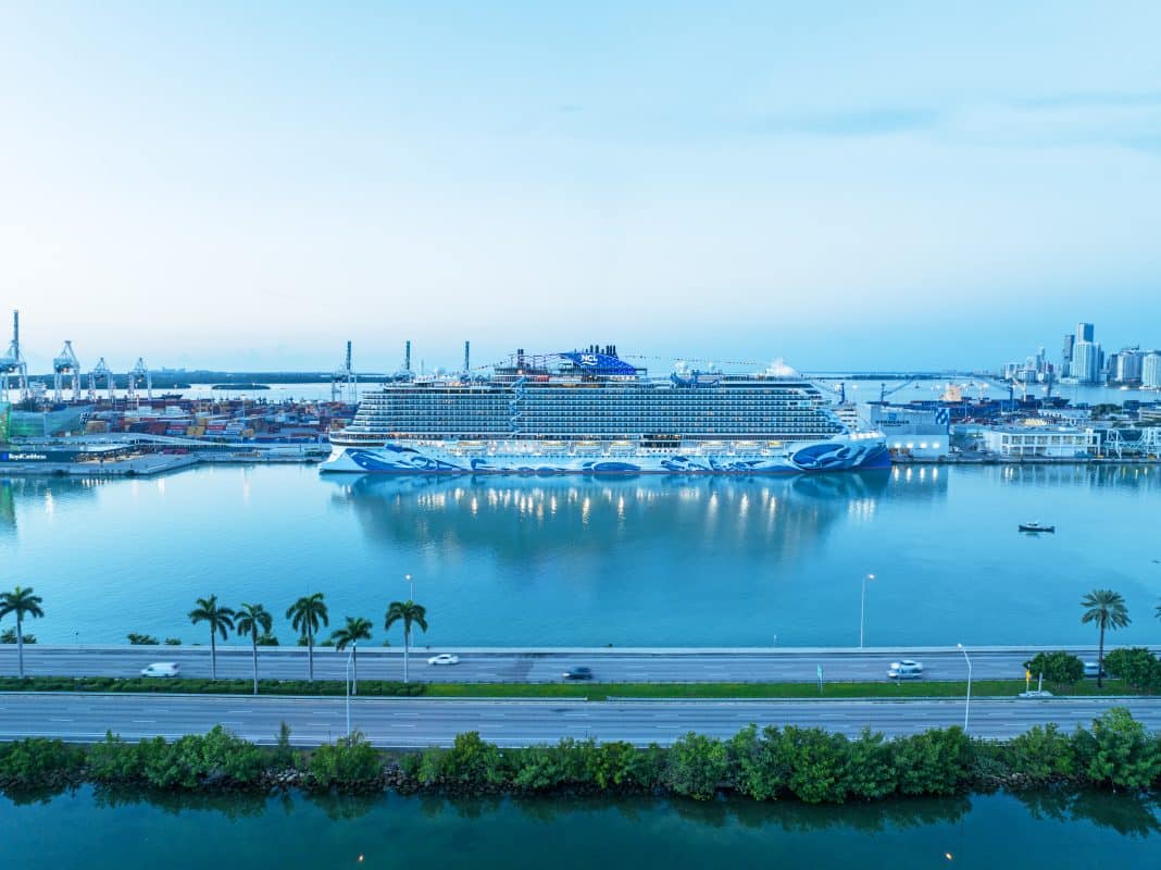 Norwegian Prima im Hafen von Miami. Foto: © NCL