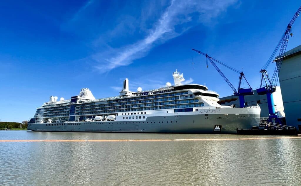 Hat Brennstoffzellen und Batterien an Bord: Die Silver Nova von Silversea Cruises, die in diesem Jahr von der Meyer Werft abgeliefert wird. Foto: Christoph Assies