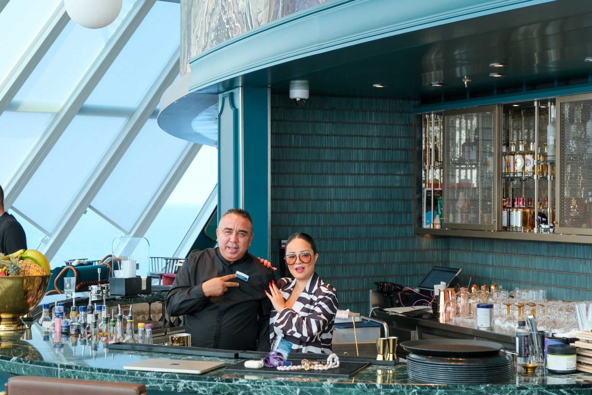 Die Captain's Bar auf der Mein Schiff Flow