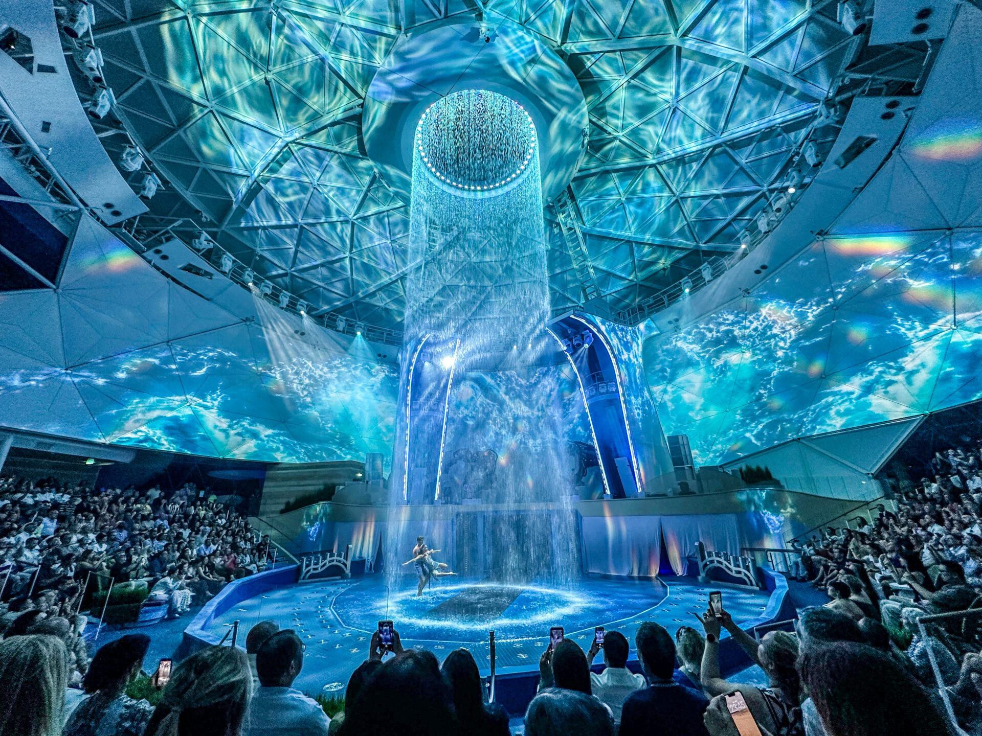 Show im Aquadome auf der Legend of the Seas
